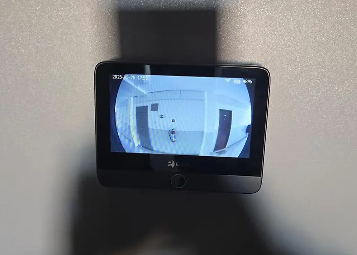 Garsonka V Tn * Trenčín